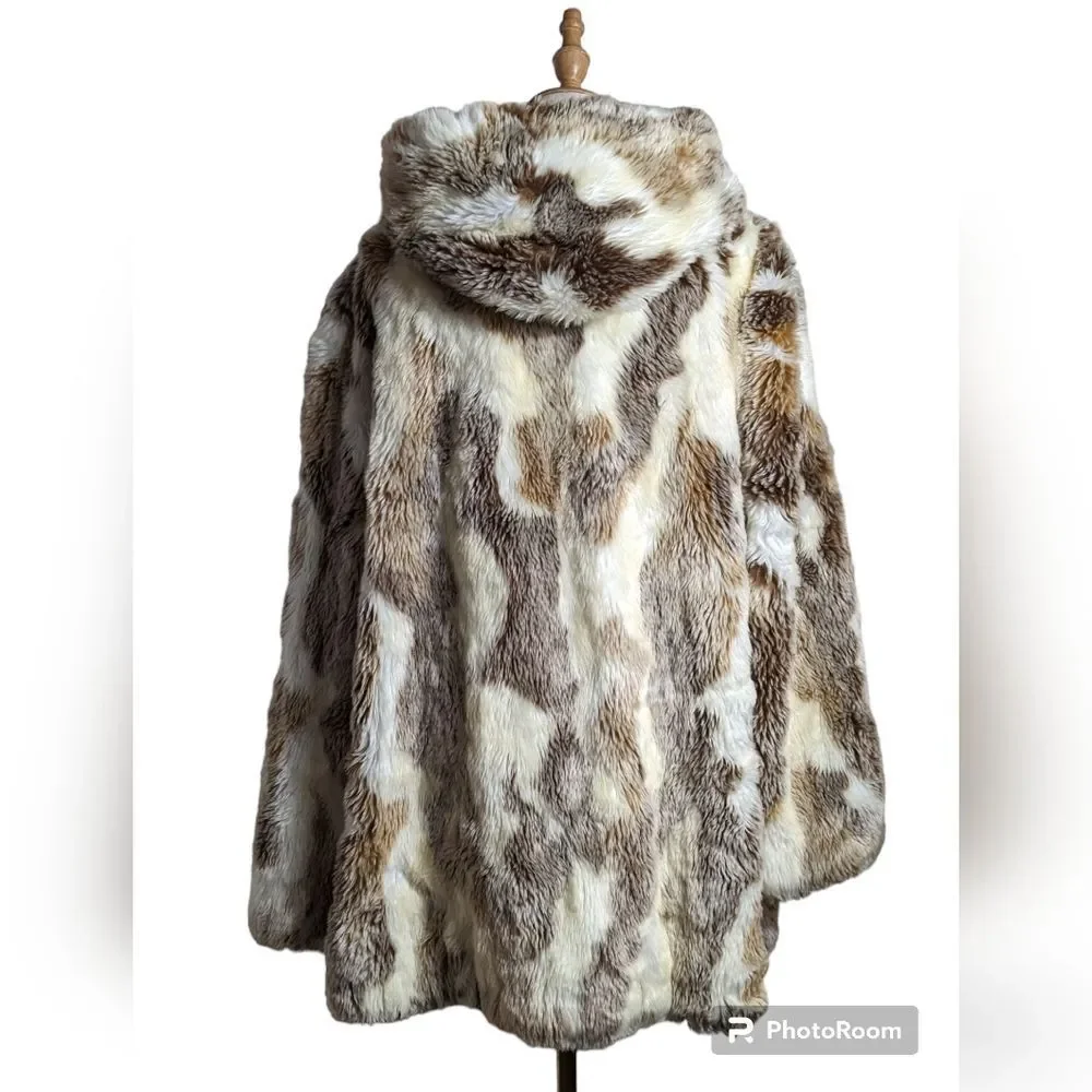 East 5th Hooded White Faux Fur Coat - Picture 4 of 9